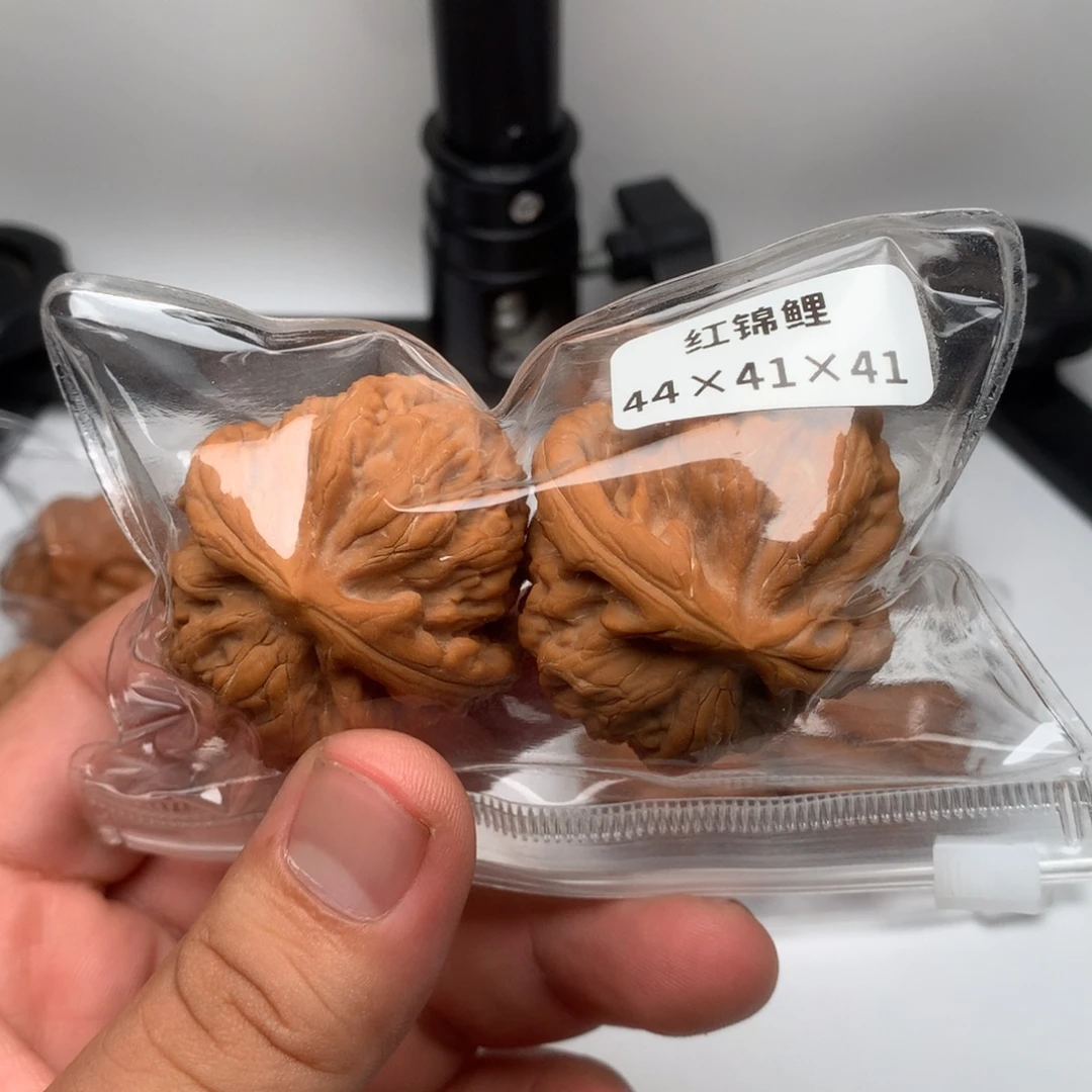 吊坠文玩核桃红锦鲤