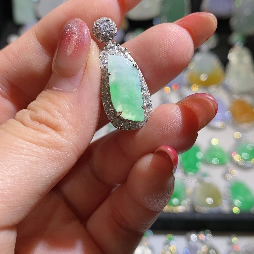 翡翠银S925镶嵌颈饰天然翡翠