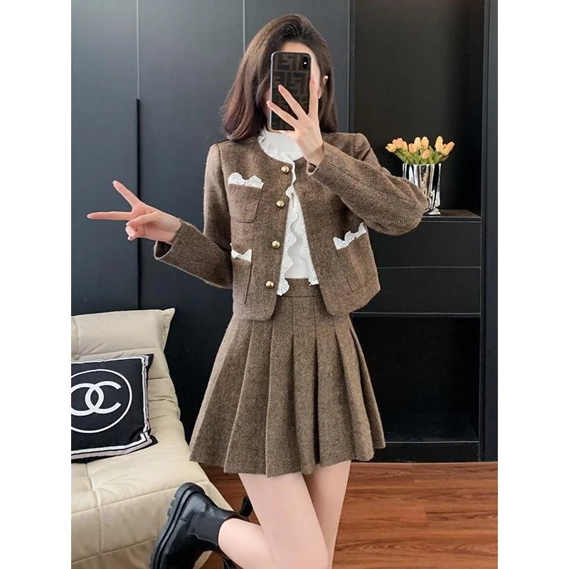 时尚减龄小香款套装裙女士秋冬热款今年流行日温柔软糯半裙套装