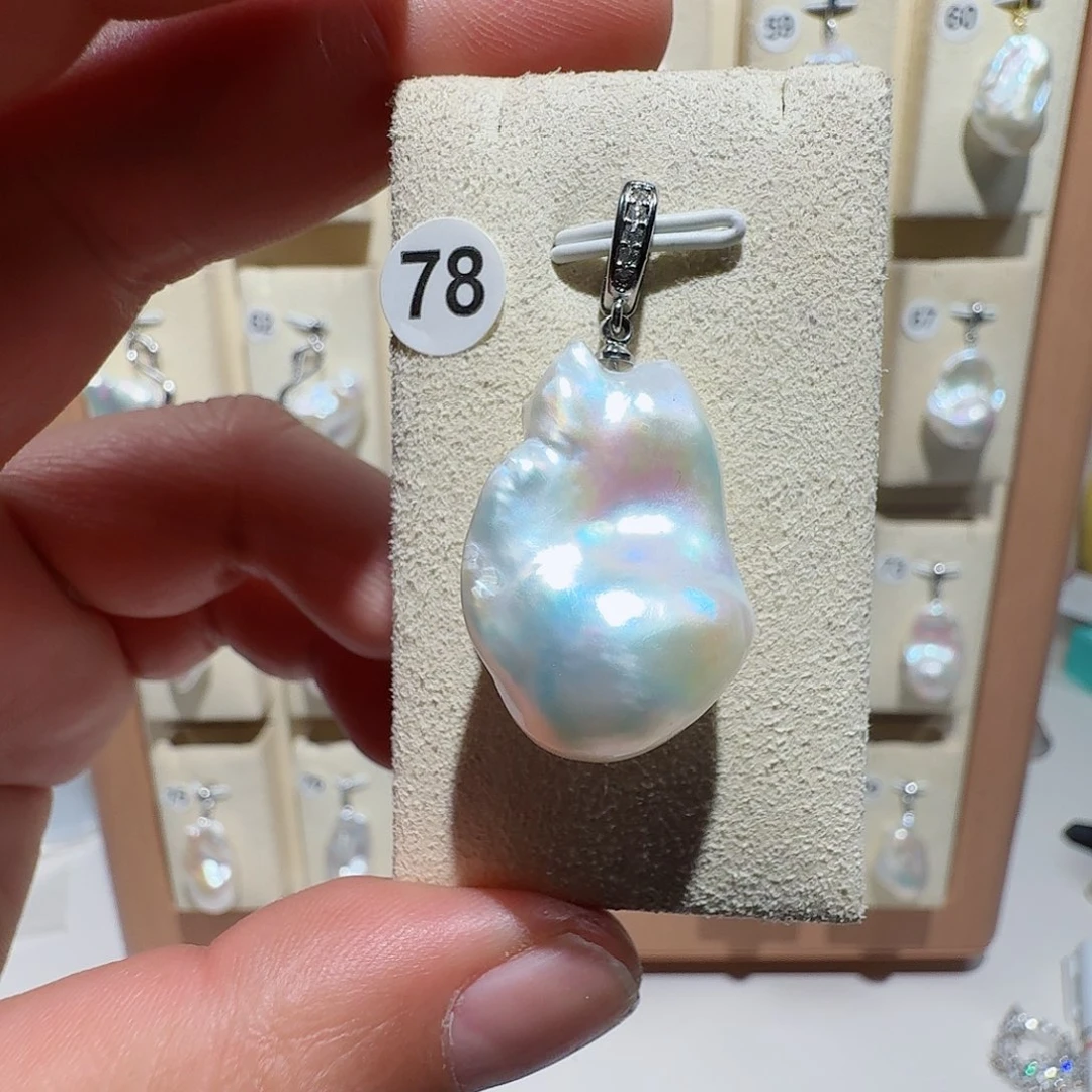 淡水珍珠颈饰合金