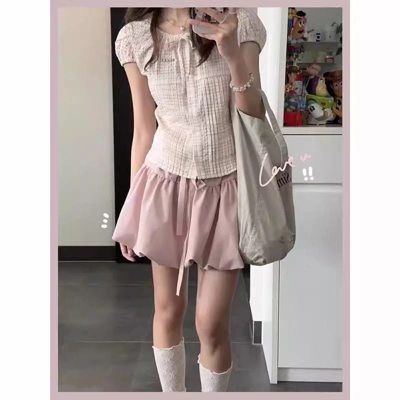 2025年新款泡泡袖蝴蝶结女夏收腰显瘦甜美粉色格子花苞两件套
