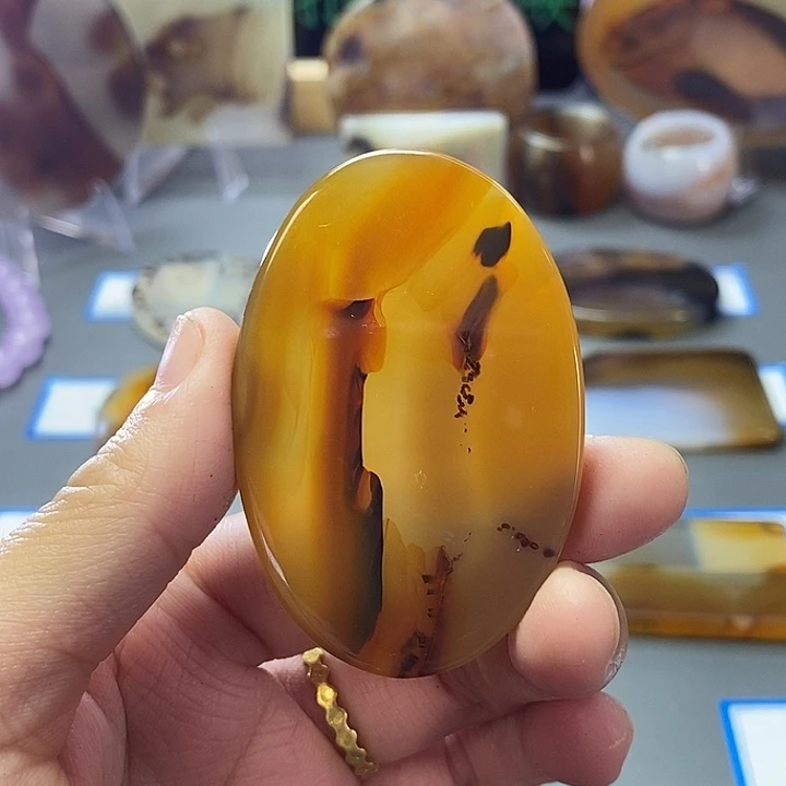 玛瑙/玉髓未镶嵌珠宝半成品