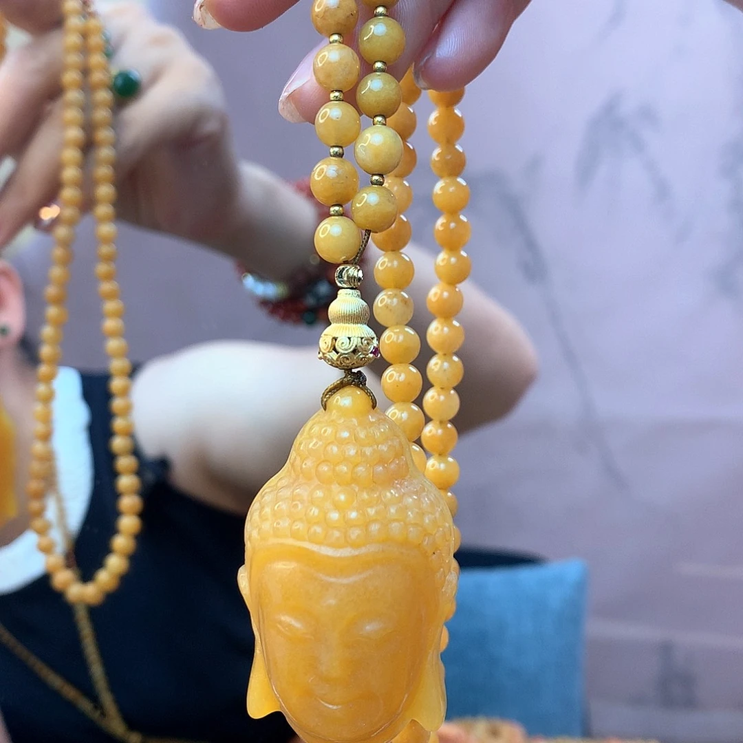 石英质玉合金颈饰