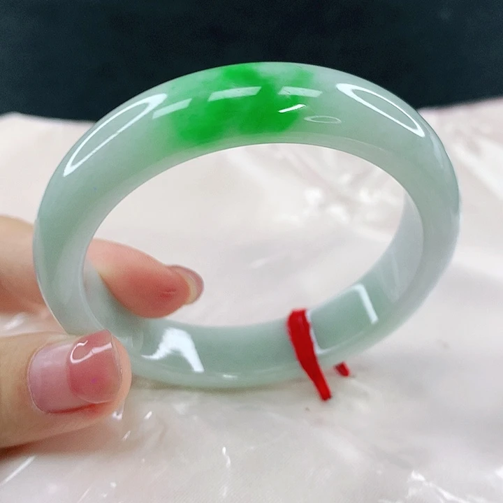 翡翠未镶嵌手镯圈52.8，13016