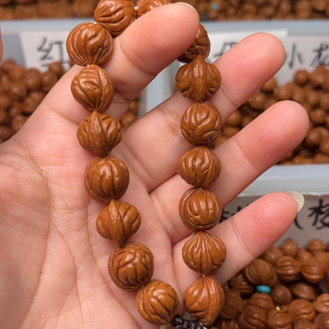 把件桃核10左右小龙纹