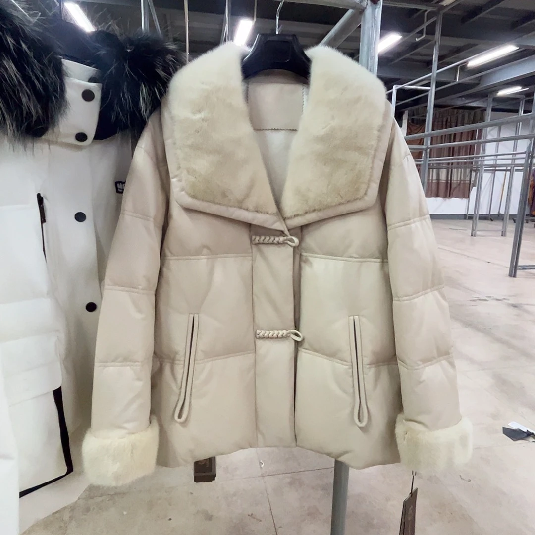 凯撒世家水貂毛领皮羽绒