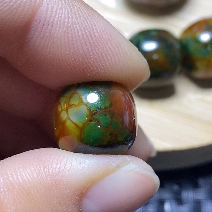 秦***z玛瑙/玉髓未镶嵌颈饰