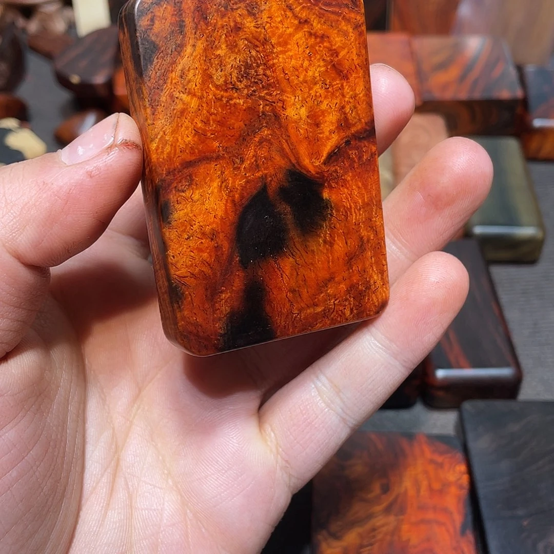 檀香紫檀（小叶紫檀）山*、