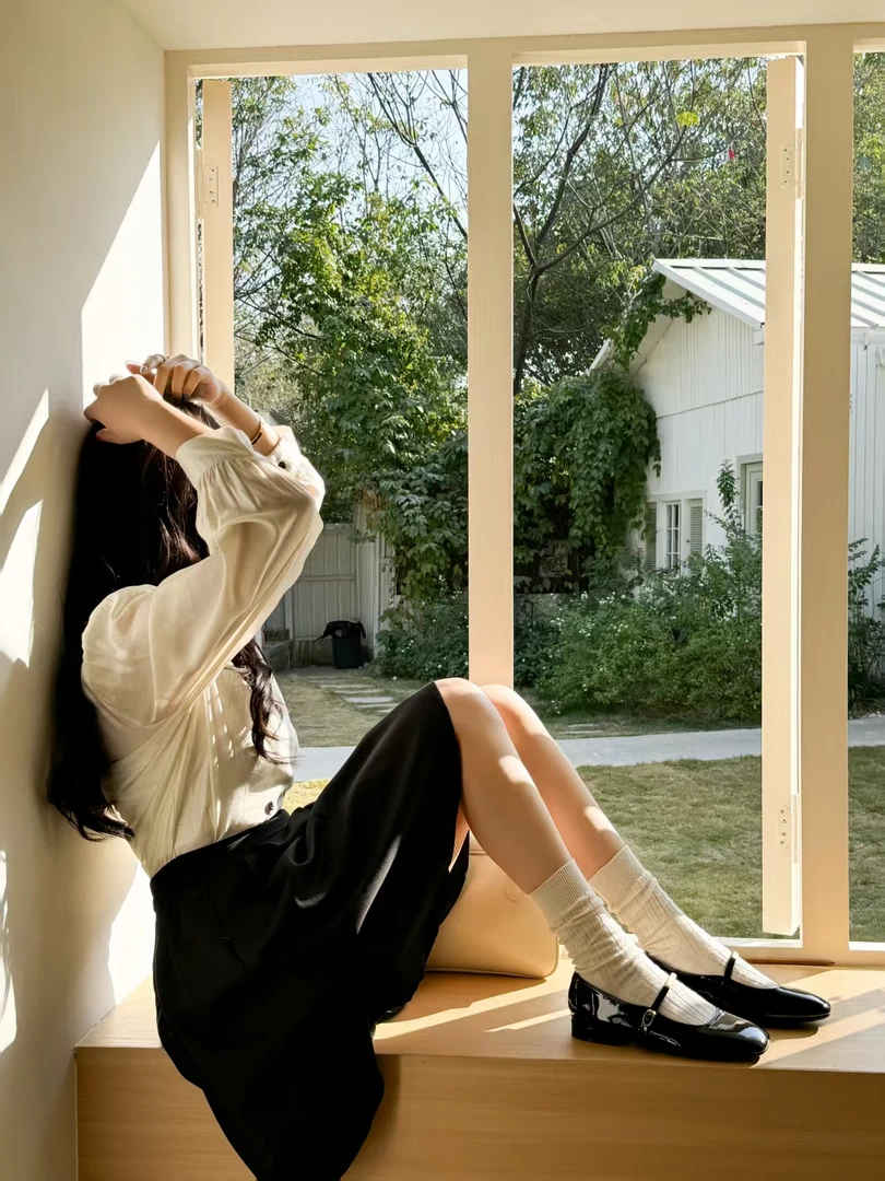 2025新款爆款玛丽珍女鞋软皮方头气质法式红色单鞋女23076