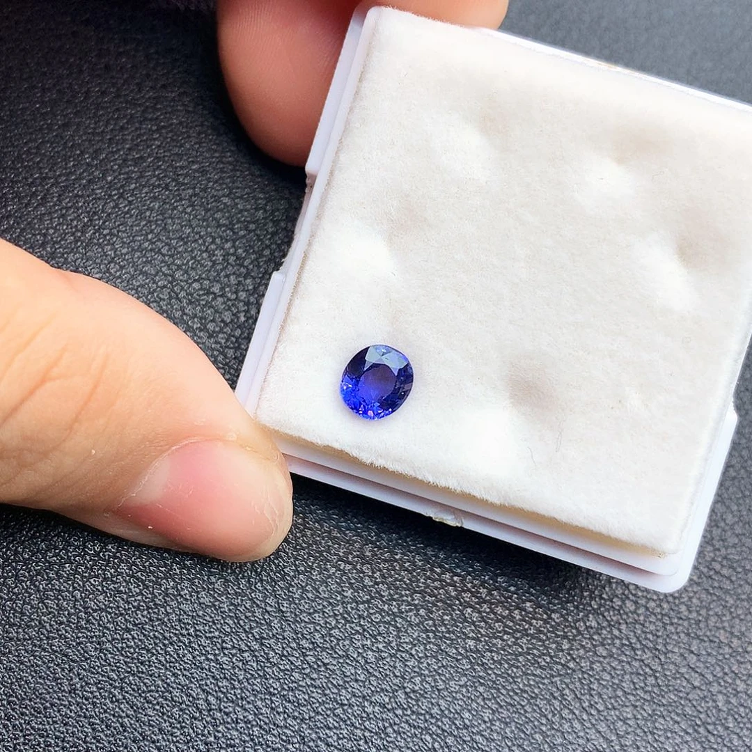 蓝宝石裸石天然矢车菊蓝宝石裸石1.02ct