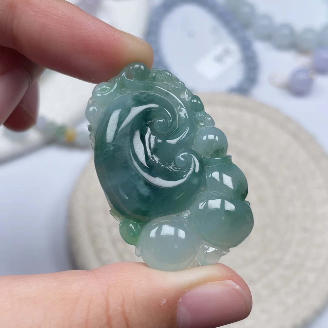 翡翠未镶嵌颈饰天然A货缅甸翡翠