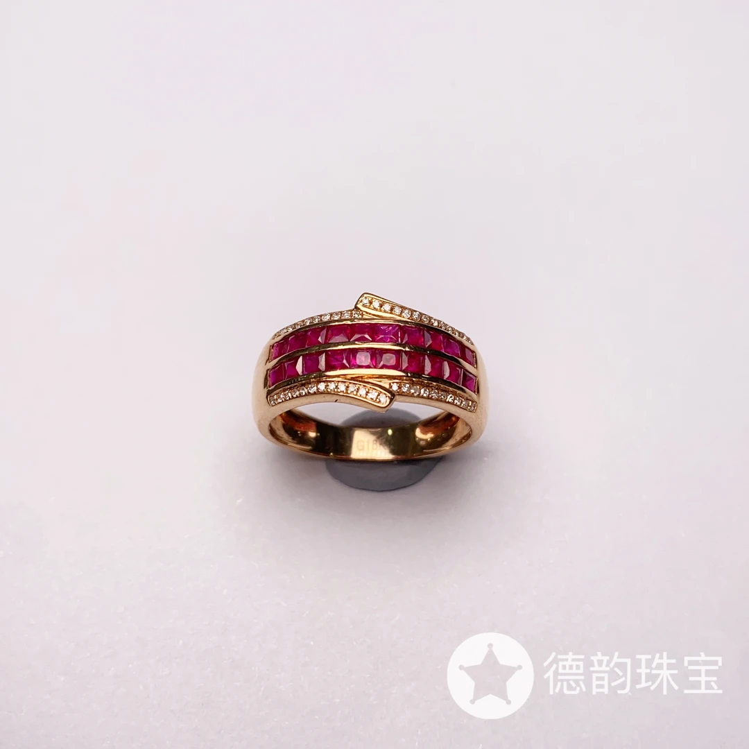 18k金镶嵌天然红宝石戒指