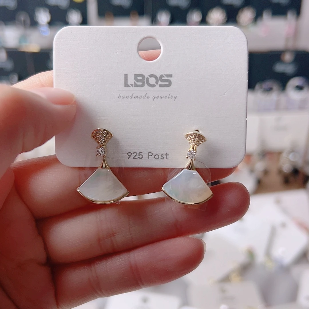 锆石纯铜合金耳环的