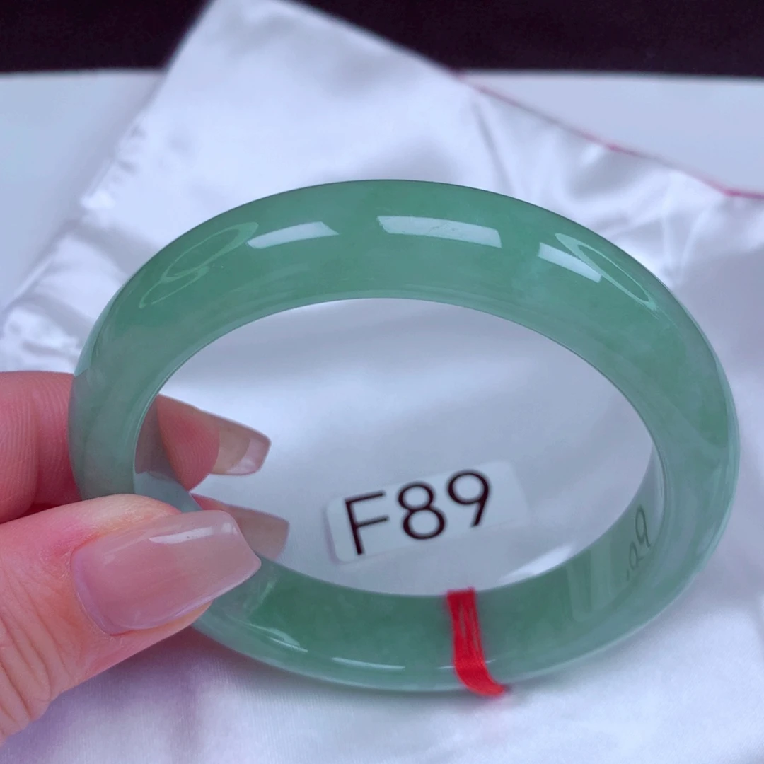 翡翠未镶嵌手镯手镯