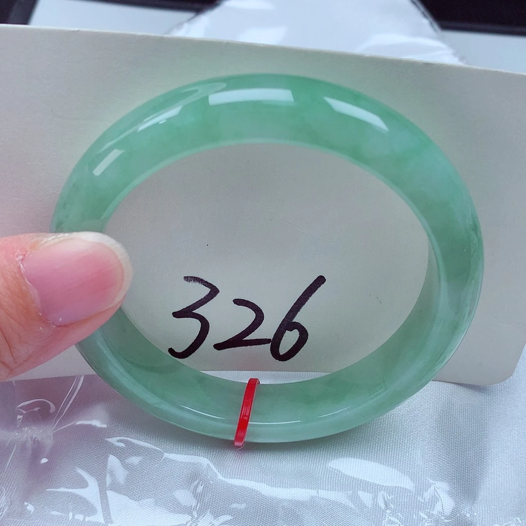 翡翠未镶嵌手镯翡翠
