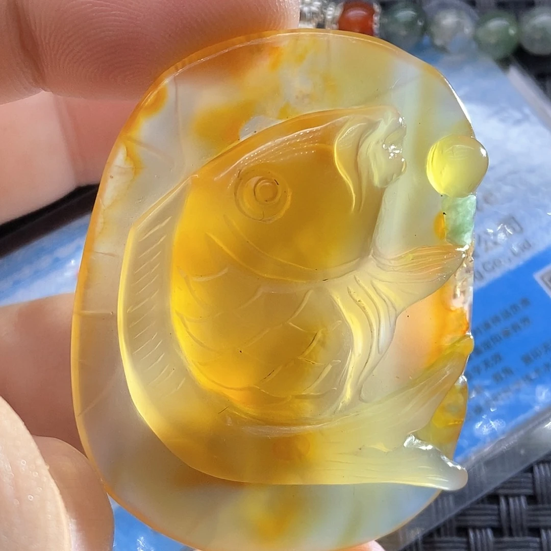 未镶嵌颈饰玛瑙/玉髓姜*威