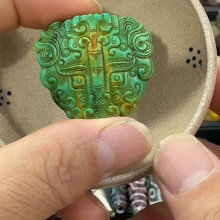 摆件瓷自顾自的一个