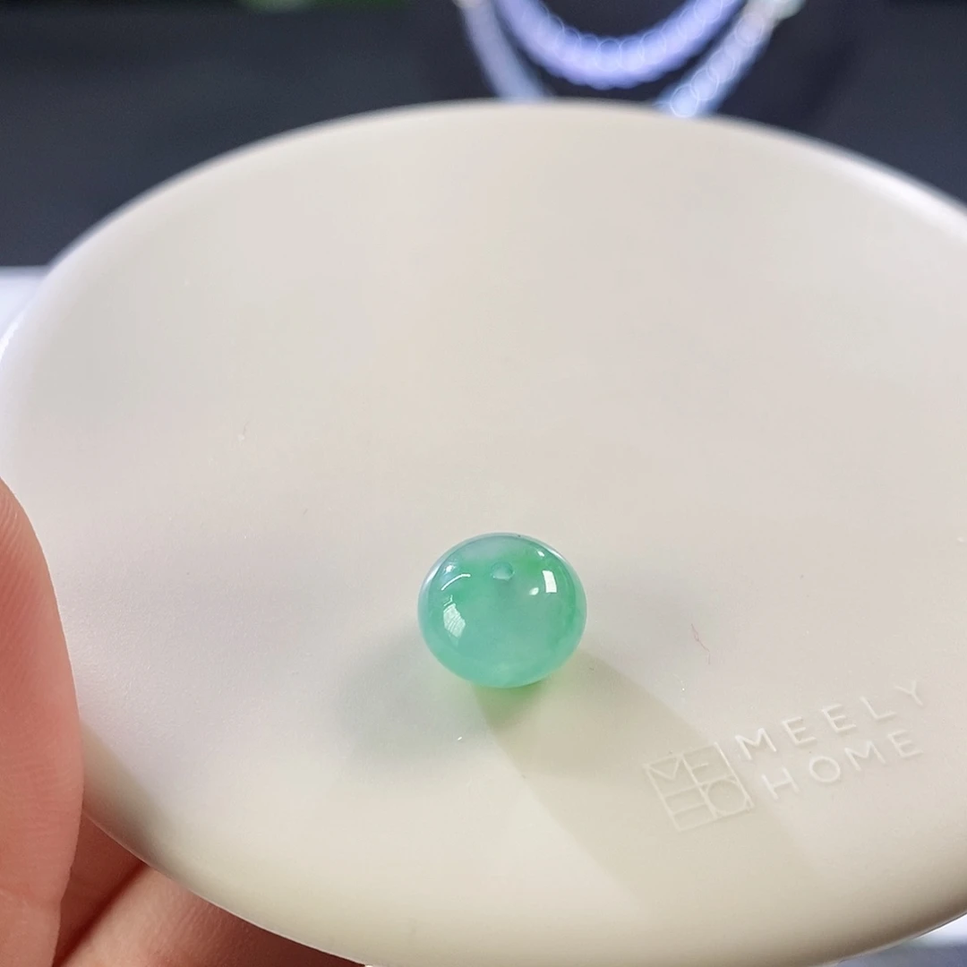 翡翠挂件未镶嵌鼓珠