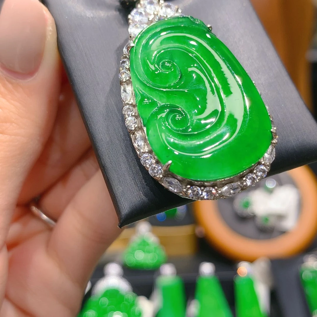 【闪购商品】颈饰银S925镶嵌翡翠4柒姐