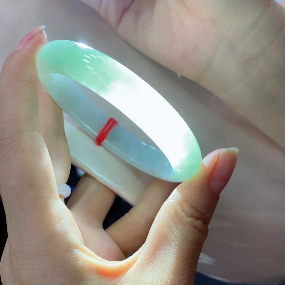 翡翠未镶嵌手镯买断