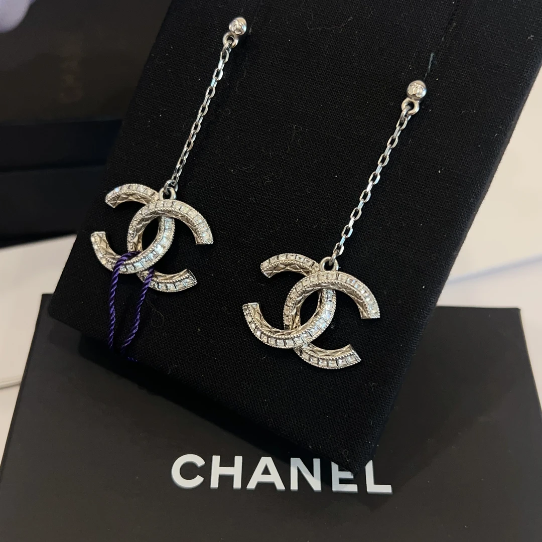 99新 Chanel/香奈儿 7姐专场/银色流苏水钻双C耳环/耳钉