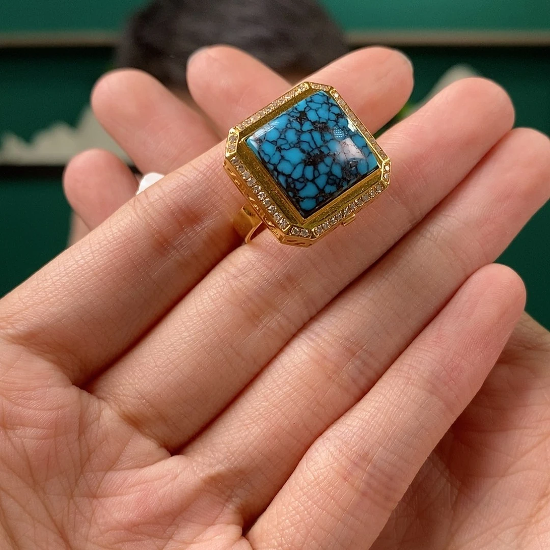 绿松石18K金镶嵌珠宝奇石