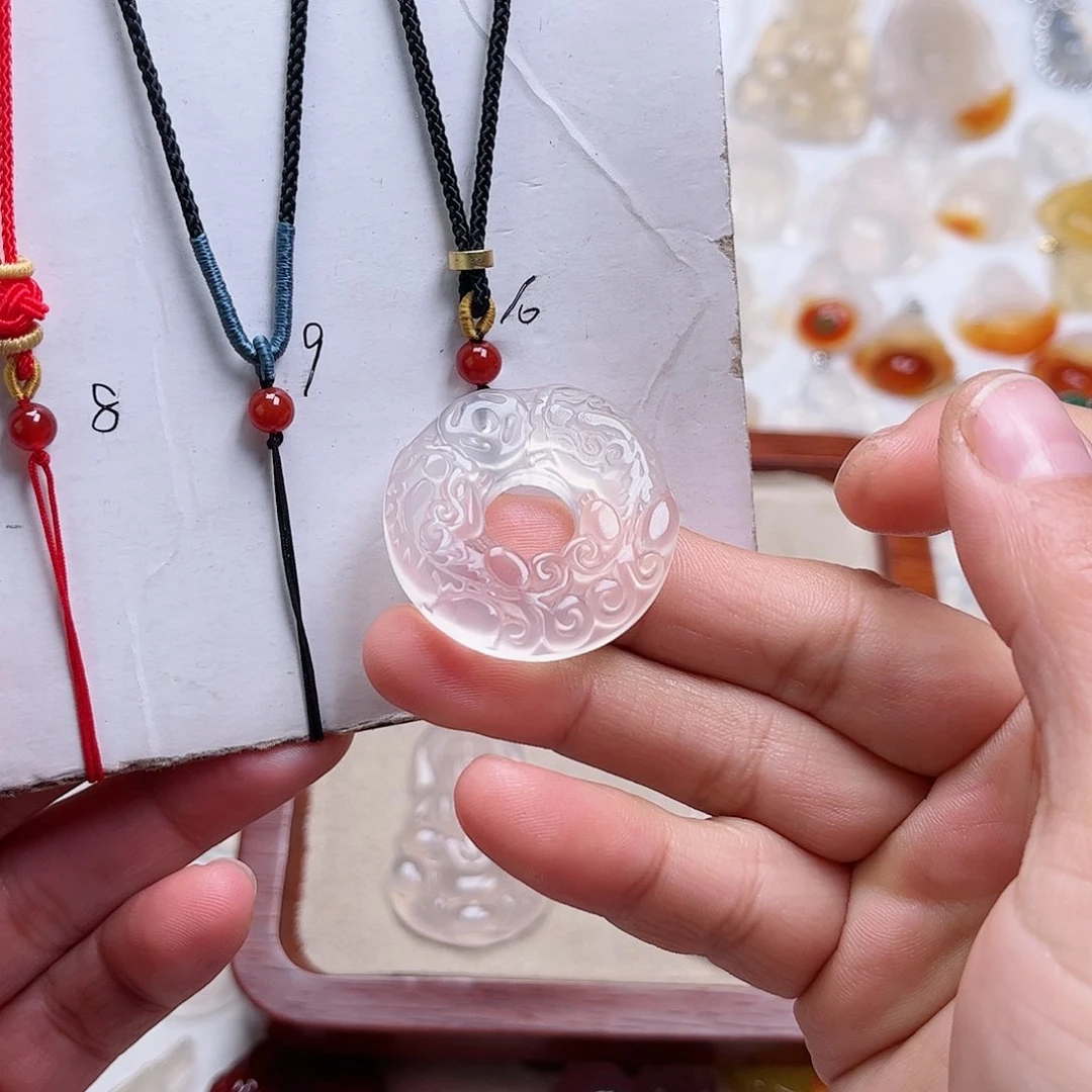 玛瑙/玉髓颈饰未镶嵌我**了