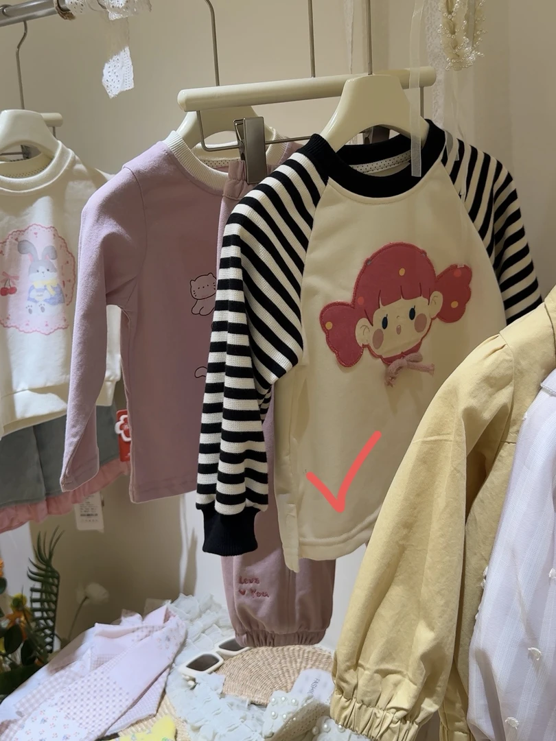 几味甜风-可爱女孩条纹卫衣-女童时尚-12561