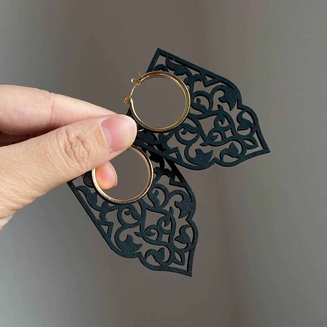 新中式国风木质镂空花窗耳环2025新款爆款高级感耳钉女小众设计感