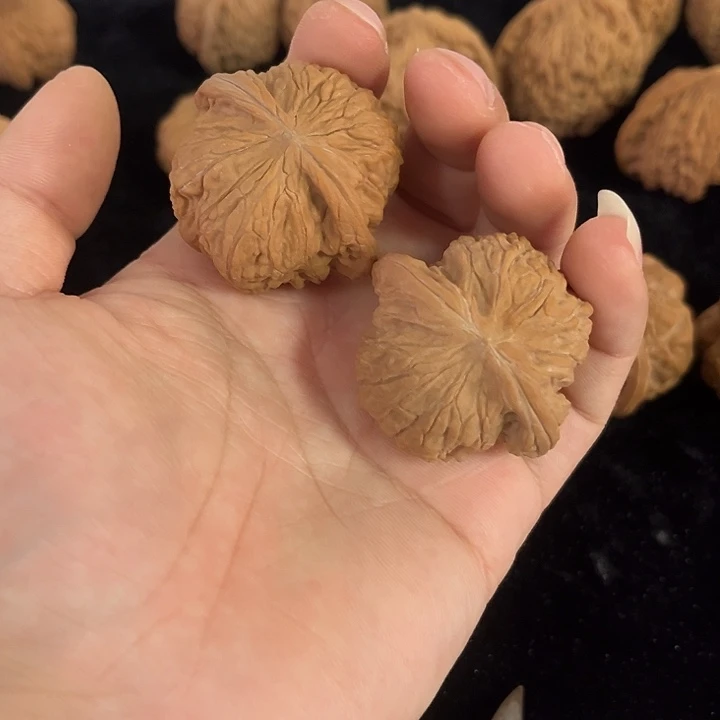 文玩核桃把件40左右磨盘，编号006