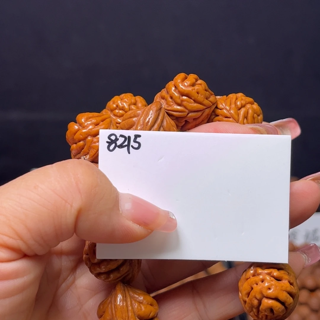 手串桃核豹子头20左右21手持