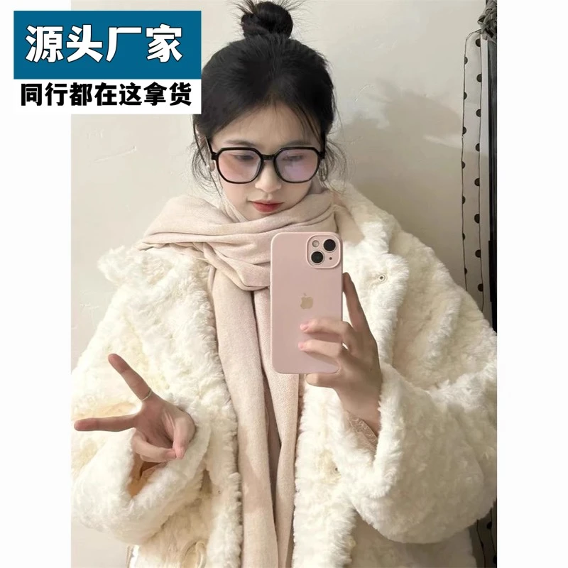 梵乐芬韩版白色连帽牛角扣羊羔毛外套女2025冬季新款甜美风宽松棉
