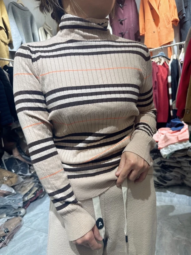 透气极简风拼接女堆堆领毛针织衫秋冬百搭时尚毛衣套头衫