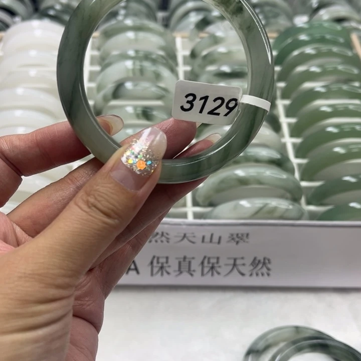 未镶嵌手镯石英质玉3129