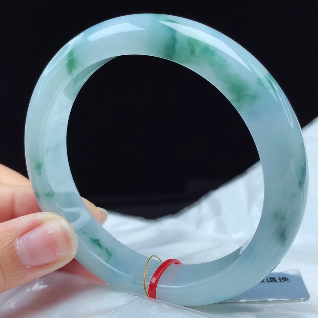 翡翠手镯未镶嵌56圈3121