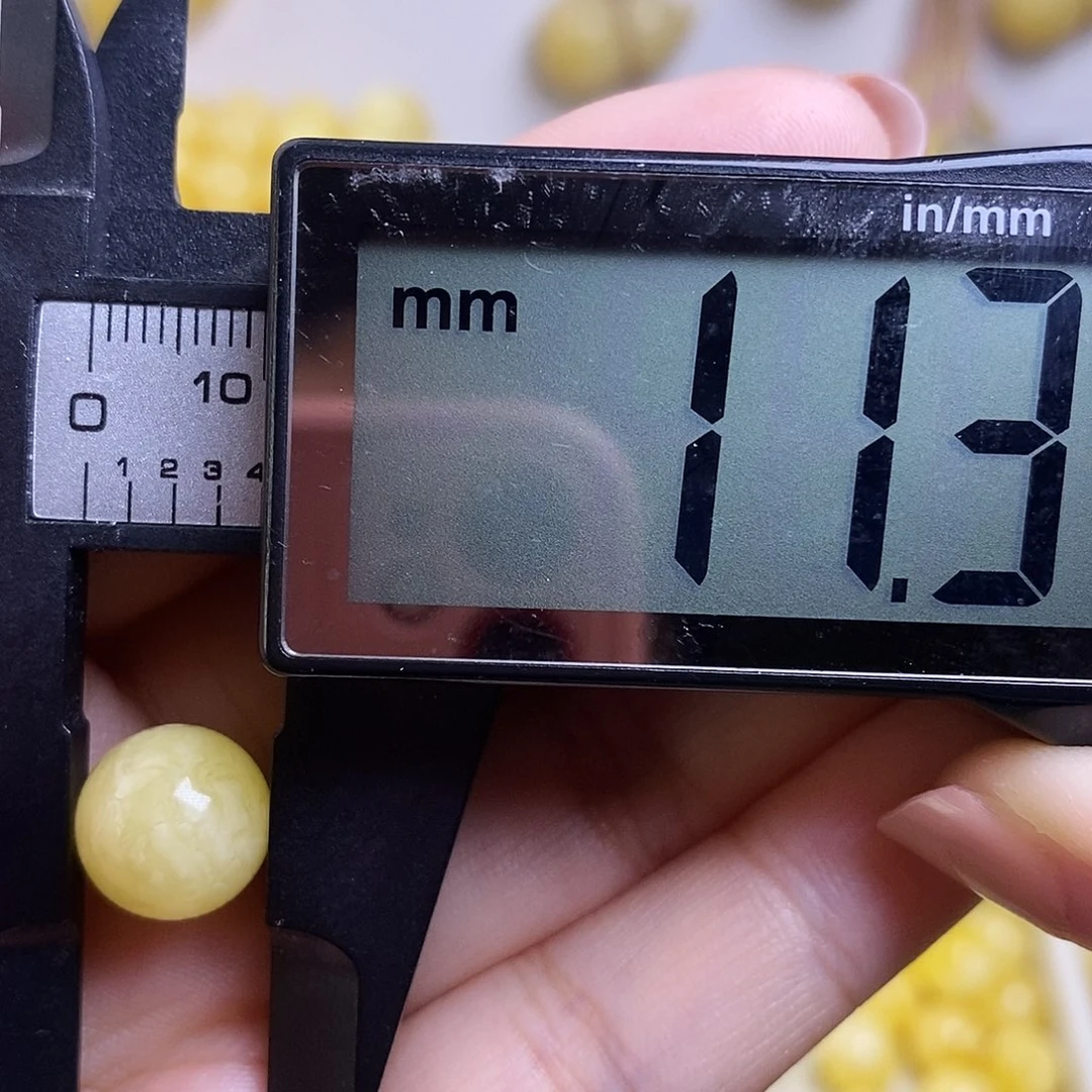 裸石琥珀未镶嵌蜜蜡圆珠