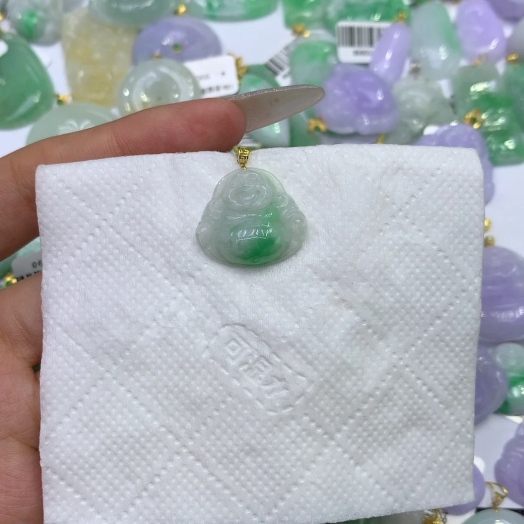 翡翠18K金镶嵌颈饰11111111111