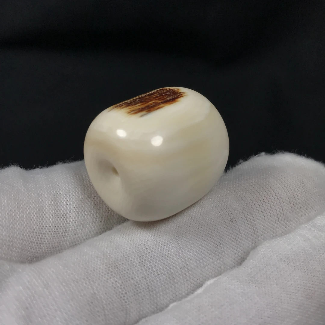 B122818 只做天然猛犸牙 桶珠 约直径22.5*高度22.8mm 约12.9克