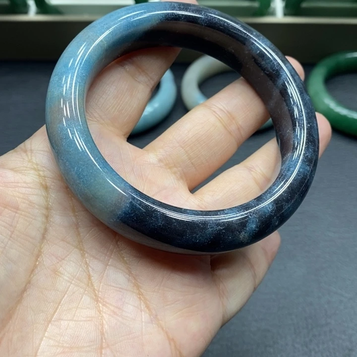 石英质玉未镶嵌圈口：60