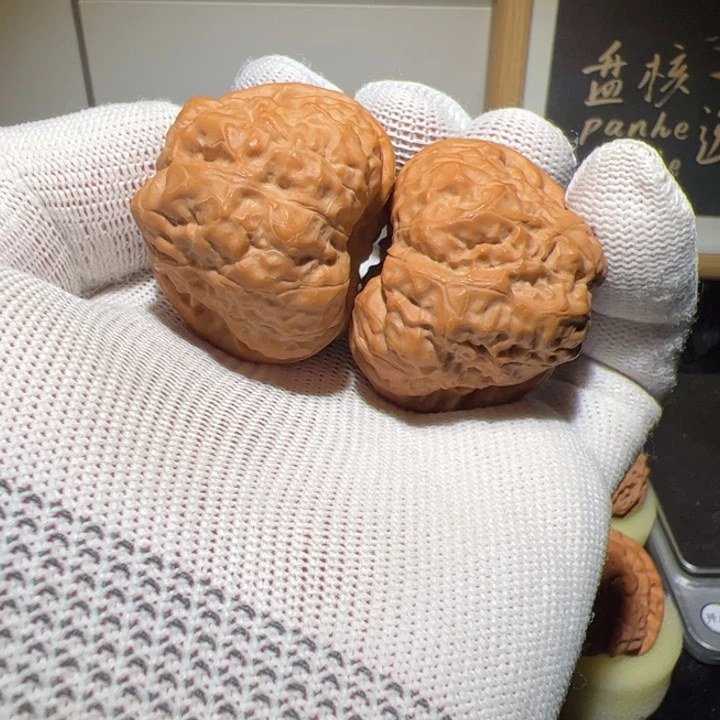 文玩核桃吊坠蛤蟆头