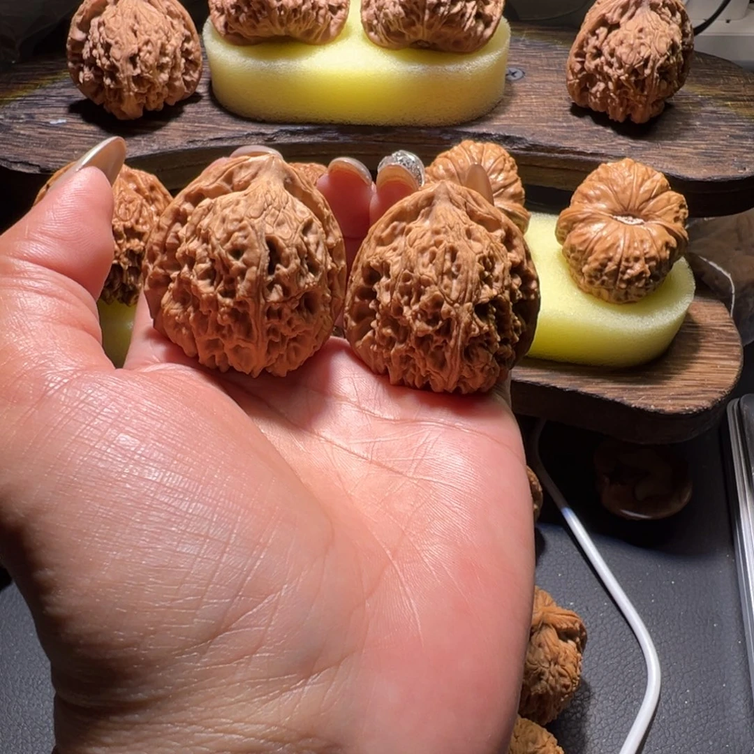 文玩核桃吊坠南疆石39福利