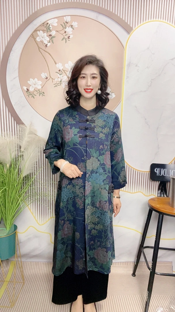 【沐丹阁女装】秋季新款风衣外套复古三粒盘扣高雅大气妈妈外套