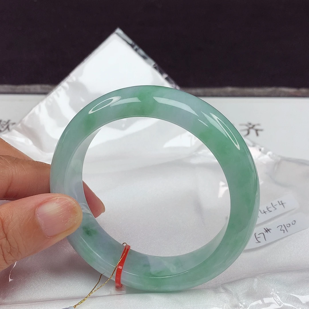 翡翠手镯未镶嵌57圈4554