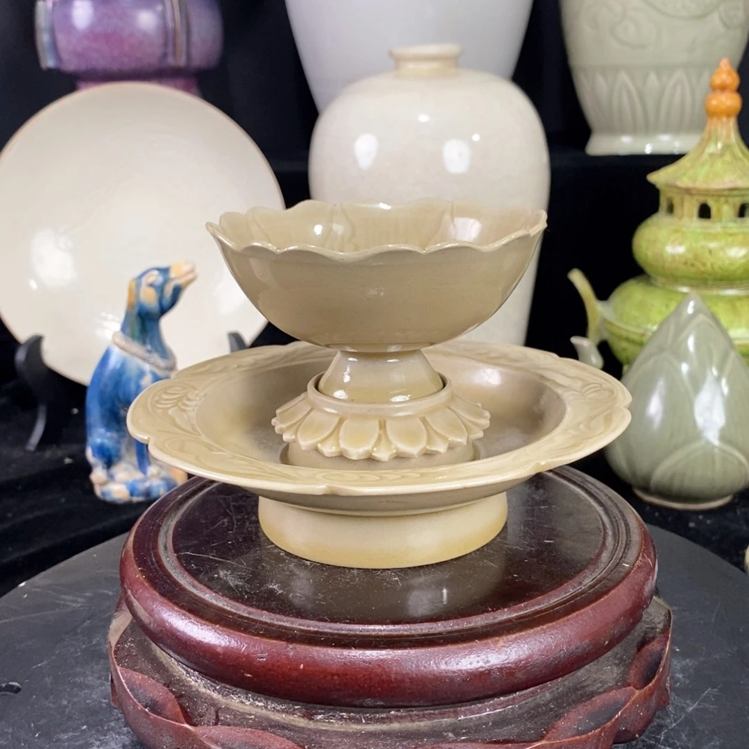 摆件越窑瓷器瓷器