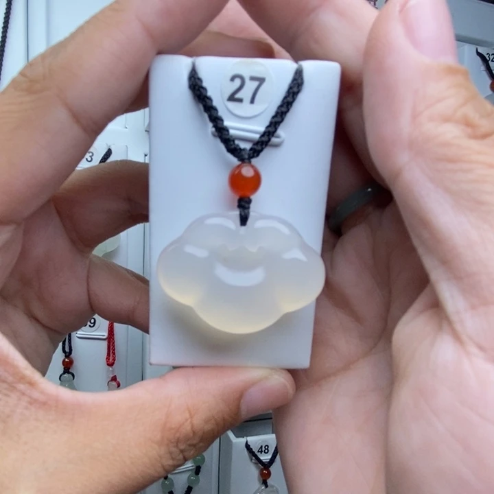 樱***红玛瑙/玉髓颈饰未镶嵌