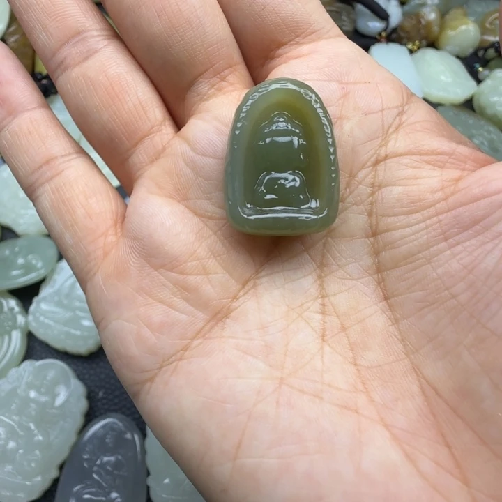 和田玉未镶嵌珠宝奇石