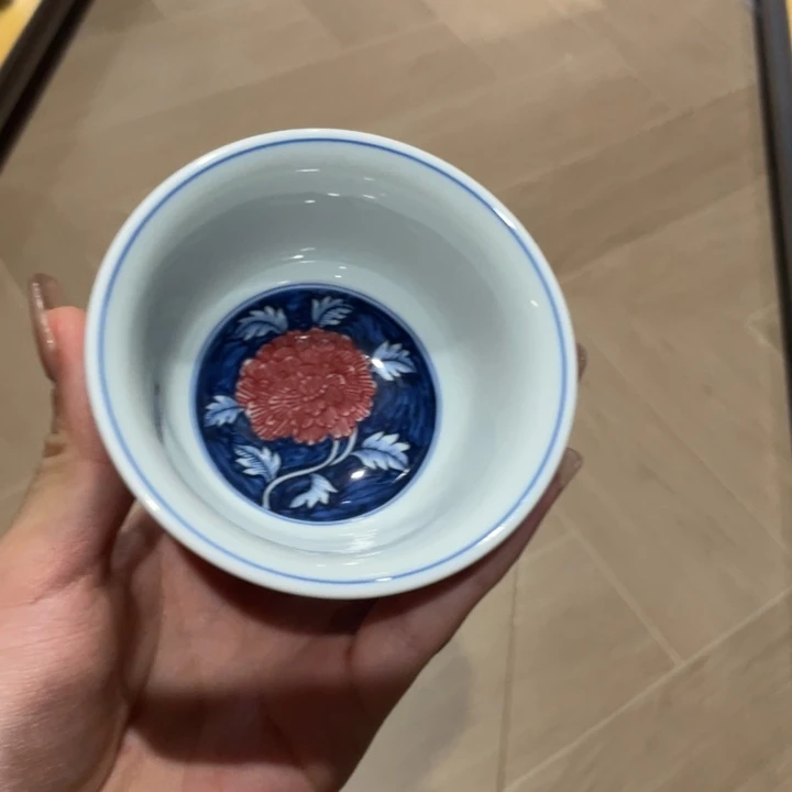 无阳春白雪青花釉里红牡丹压手杯