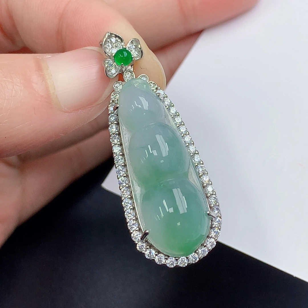 颈饰银S925镶嵌翡翠