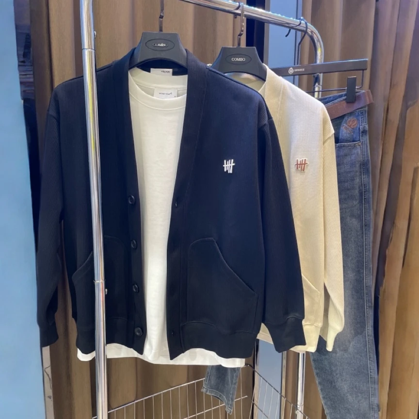 纯色长袖免烫夹克V领运动休闲韩版宽松型宽松常规百搭潮流