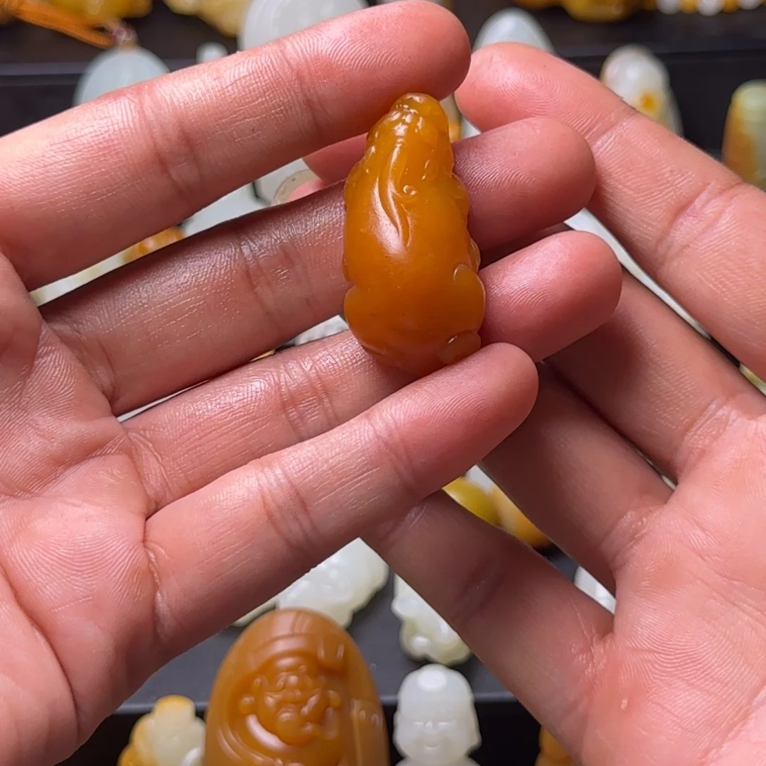 和田玉未镶嵌吊坠(不含链)